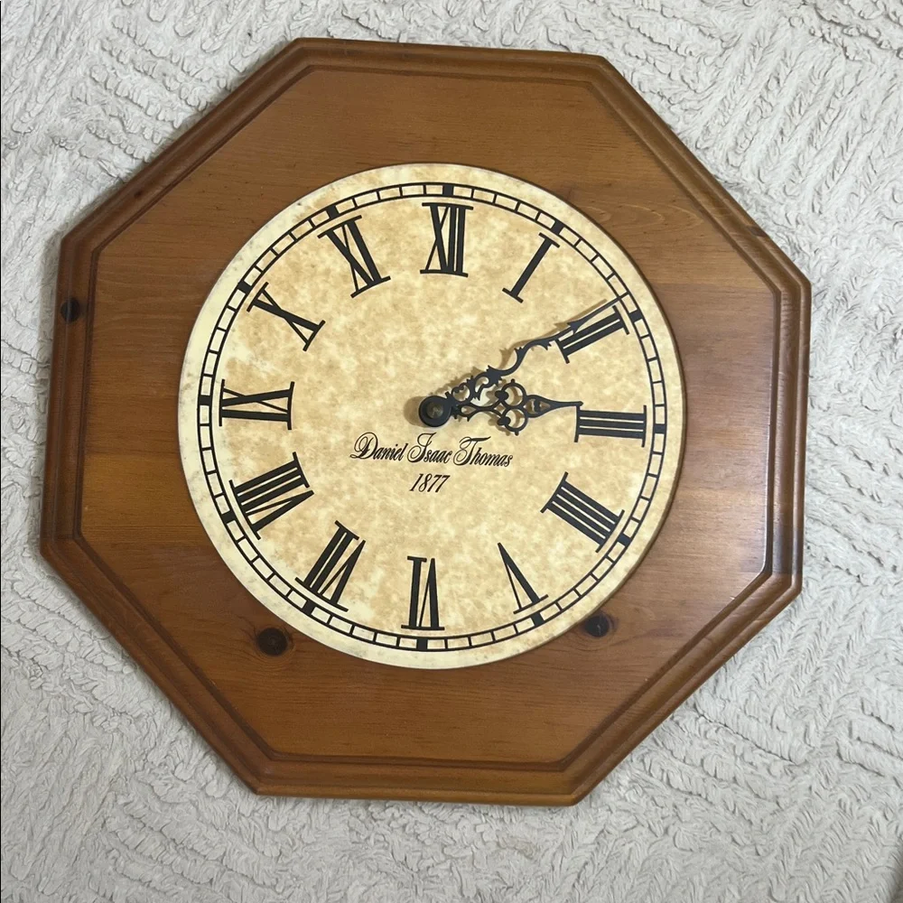 Vintage 1979 wooden octagon wall clock,Daniel Isaac Thomas scroll Roman numerals